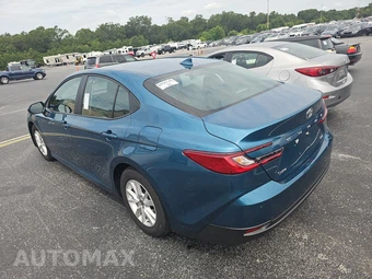 2026 Toyota Camry LE - miniatura 6