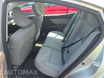 2026 Toyota Camry LE - miniatura 19