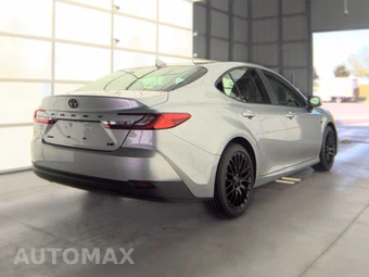 2026 Toyota Camry LE - miniatura 5