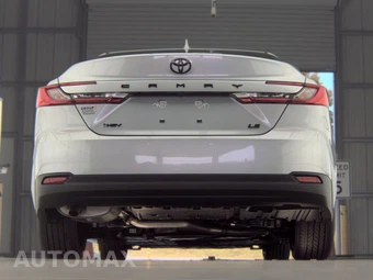 2026 Toyota Camry LE - miniatura 7
