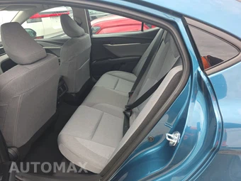 2026 Toyota Camry LE - miniatura 13