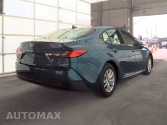 2026 Toyota Camry LE - miniatura 4