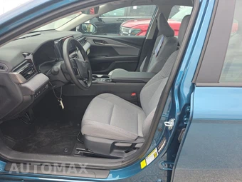 2026 Toyota Camry LE - miniatura 7