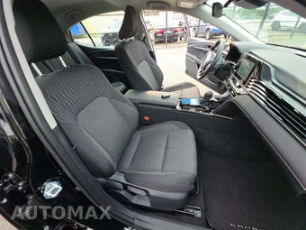 2026 Toyota Camry LE - miniatura 18