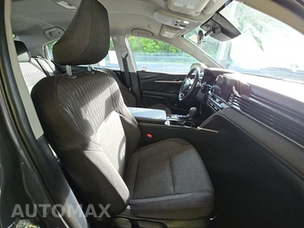 2026 Toyota Camry LE - miniatura 14