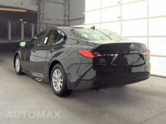 2026 Toyota Camry LE - miniatura 8