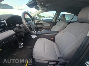 2026 Toyota Camry LE - miniatura 13