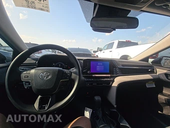 2026 Toyota Camry LE - miniatura 17