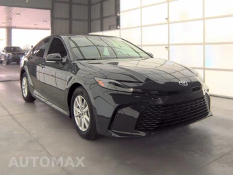 2026 Toyota Camry LE - miniatura 4