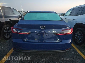 2026 Toyota Camry LE - miniatura 5