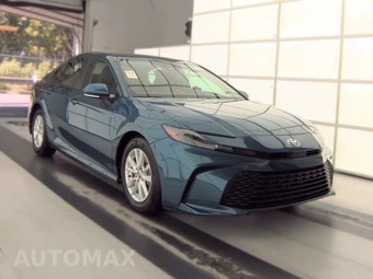 2026 Toyota Camry LE - miniatura 3