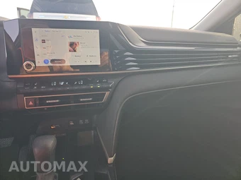 2026 Toyota Camry LE - miniatura 11