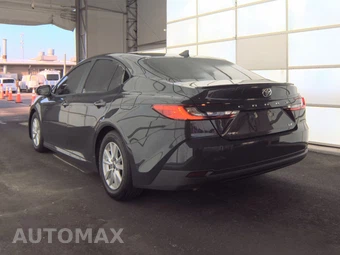2026 Toyota Camry LE - miniatura 6