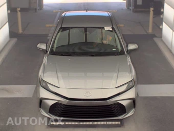2026 Toyota Camry LE - miniatura 2