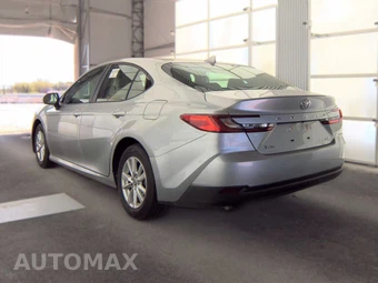2026 Toyota Camry LE - miniatura 6