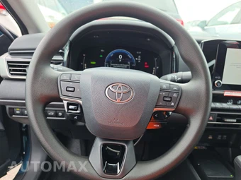 2026 Toyota Camry LE - miniatura 10