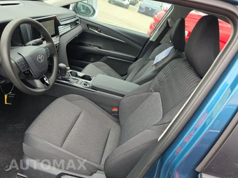 2026 Toyota Camry LE - miniatura 7