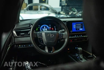 2026 Toyota Camry LE - miniatura 14