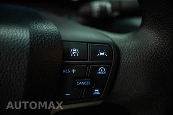 2026 Toyota Camry LE - miniatura 16