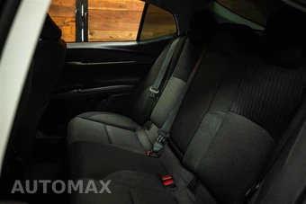 2026 Toyota Camry LE - miniatura 9