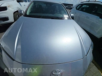 2026 Toyota Camry LE - miniatura 2