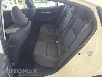 2026 Toyota Camry LE - miniatura 13