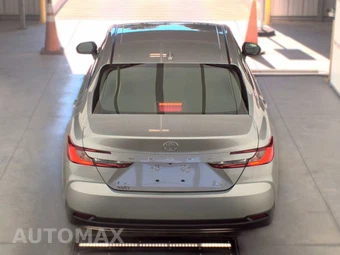 2026 Toyota Camry LE - miniatura 6