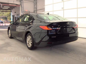 2026 Toyota Camry LE - miniatura 6