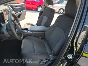 2026 Toyota Camry LE - miniatura 7