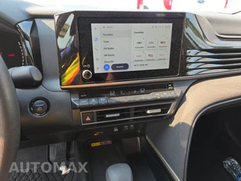 2026 Toyota Camry LE - miniatura 17