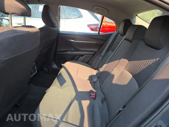 2026 Toyota Camry LE - miniatura 19