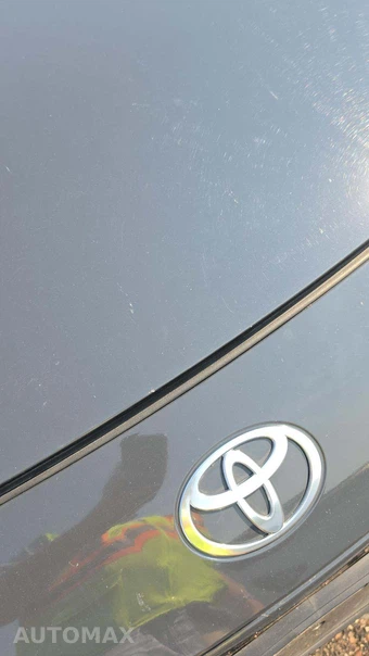 2026 Toyota Camry LE - miniatura 26