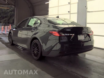 2026 Toyota Camry LE - miniatura 8