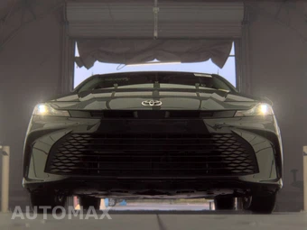 2026 Toyota Camry LE - miniatura 3