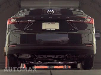 2026 Toyota Camry LE - miniatura 7