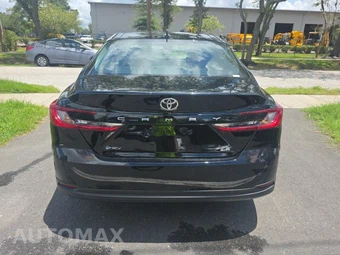 2026 Toyota Camry LE - miniatura 5