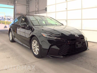 2026 Toyota Camry LE - miniatura 3