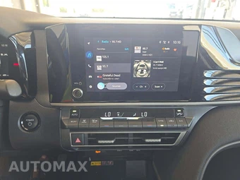2026 Toyota Camry LE - miniatura 10
