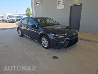 2026 Toyota Camry LE - miniatura 4