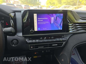 2026 Toyota Camry LE - miniatura 10