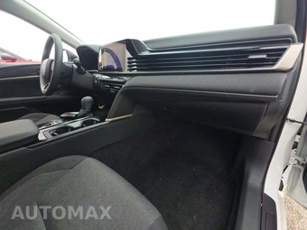 2026 Toyota Camry LE - miniatura 16