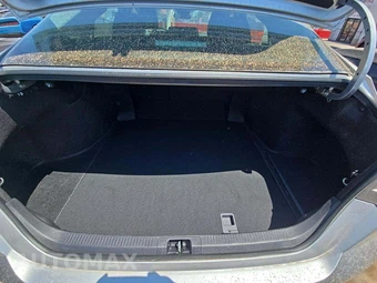 2026 Toyota Camry LE - miniatura 14