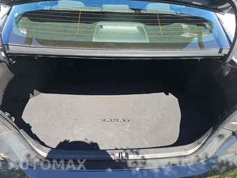 2026 Toyota Camry LE - miniatura 14