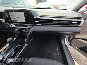 2026 Toyota Camry LE - miniatura 19