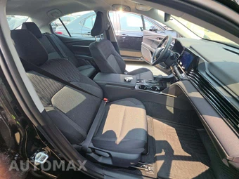 2026 Toyota Camry LE - miniatura 18
