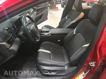 2026 Toyota Camry Nightshade - miniatura 7