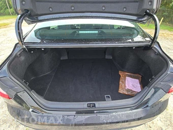 2026 Toyota Camry SE – miniatura 11