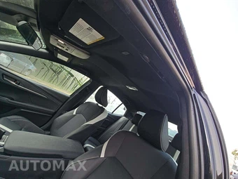 2026 Toyota Camry SE – miniatura 8