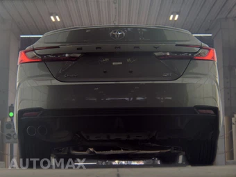 2026 Toyota Camry SE - miniatura 7
