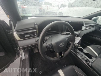 2026 Toyota Camry SE - miniatura 11